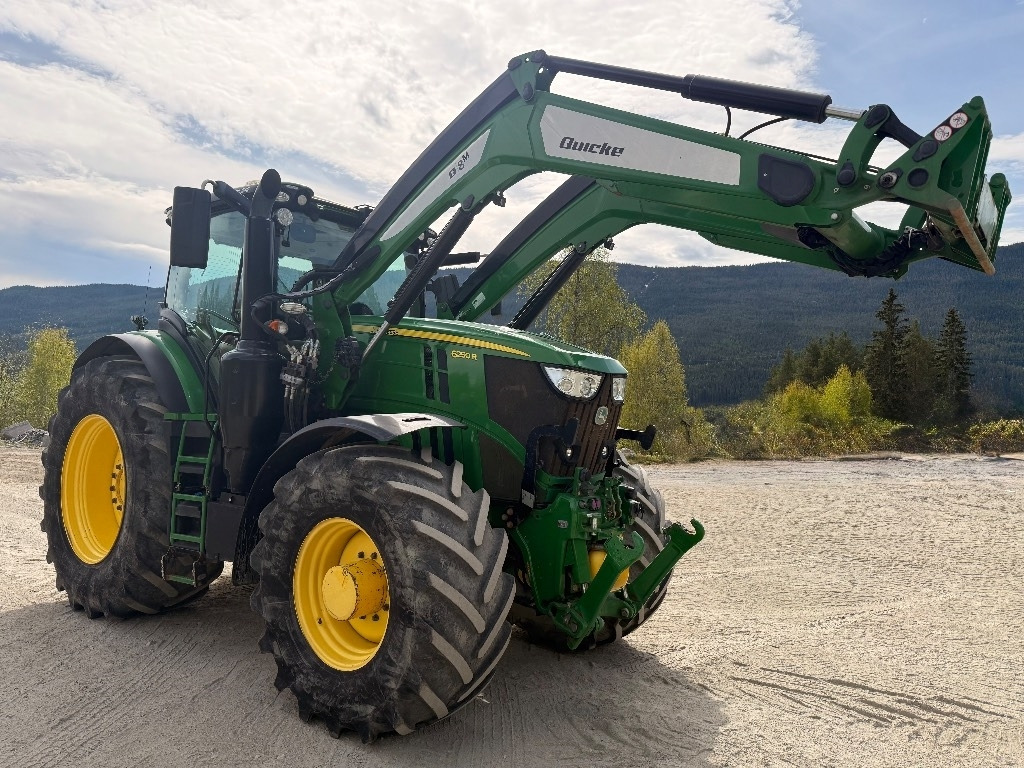 John Deere 6250 R ULTIMATE - Farm tractor: picture 1 John Deere 6250 R ULTIMATE - Farm tractor: picture 1
