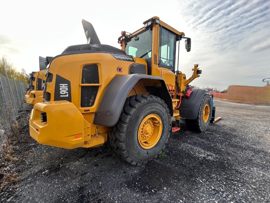 Volvo L 90 H - Wheel loader: picture 4 Volvo L 90 H - Wheel loader: picture 4