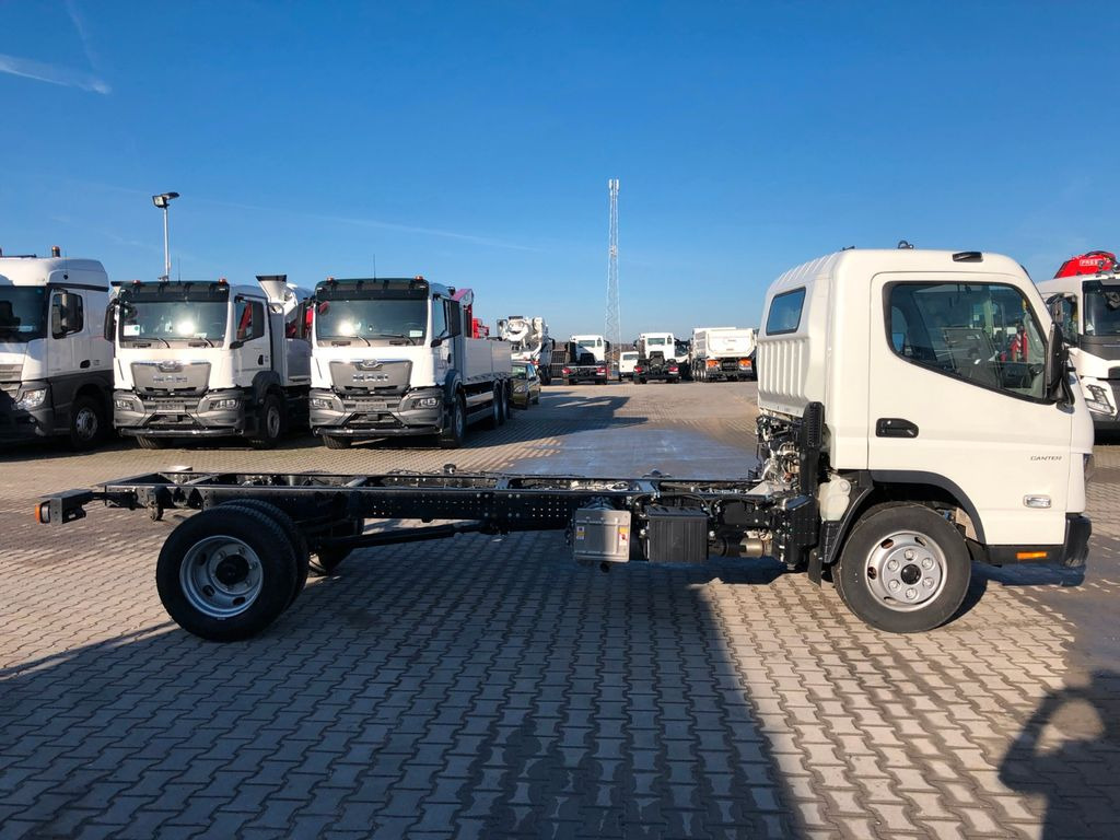 FUSO CANTER 7C18H - Cab chassis truck: picture 3 FUSO CANTER 7C18H - Cab chassis truck: picture 3