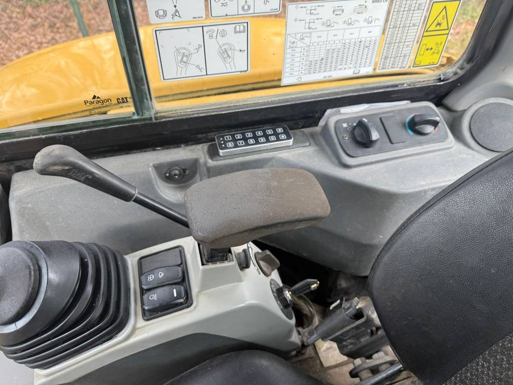 Mini excavator CAT 305 E2 CR: picture 10 Mini excavator CAT 305 E2 CR: picture 10
