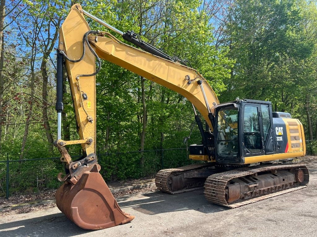CAT 323 E - Crawler excavator: picture 1 CAT 323 E - Crawler excavator: picture 1