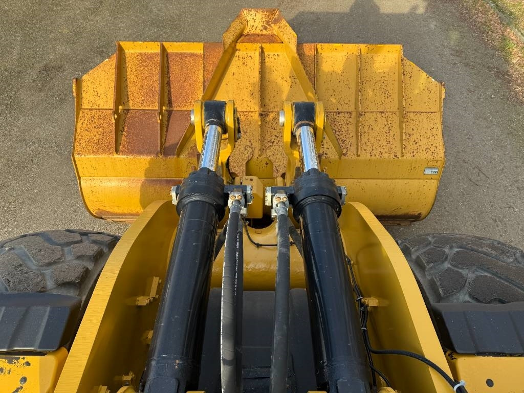 Wheel loader CAT 980 M: picture 39