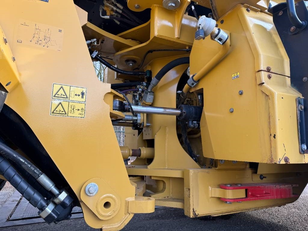 Wheel loader CAT 980 M: picture 30
