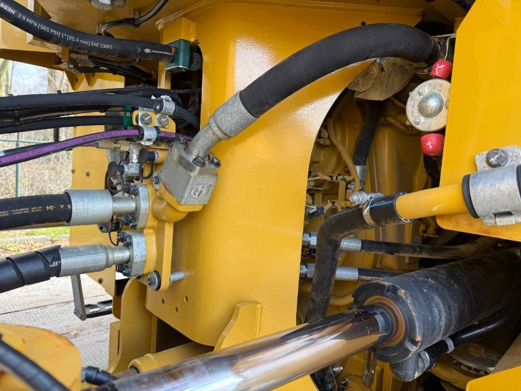 Wheel loader CAT 980 M: picture 31