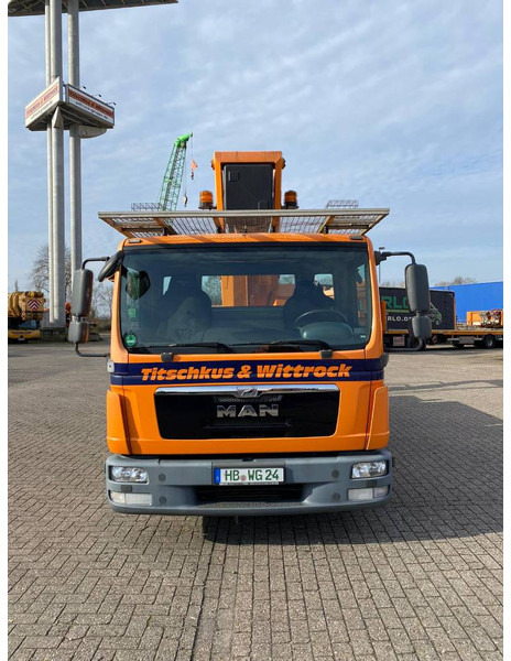 Ruthmann T 330 - Truck mounted aerial platform: picture 2 Ruthmann T 330 - Truck mounted aerial platform: picture 2