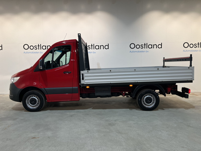 Mercedes-Benz Sprinter 317 CDI L2 RWD Automaat Open Laadbak / Euro 6 / Trekhaak 3500 KG / Airco / Cruise Control / CarPlay / Navigatie / 64.150 KM !! / BPM VRIJ !! - Open body delivery van: picture 4 Mercedes-Benz Sprinter 317 CDI L2 RWD Automaat Open Laadbak / Euro 6 / Trekhaak 3500 KG / Airco / Cruise Control / CarPlay / Navigatie / 64.150 KM !! / BPM VRIJ !! - Open body delivery van: picture 4
