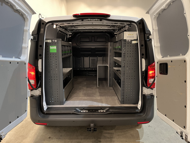 Mercedes-Benz Vito 116 CDI RWD Servicebus / Bott Inrichting / Euro 6 / Schuifdeur L + R / Airco / Cruise Control / Trekhaak / Camera / Navigatie / BPM VRIJ !! - Small van: picture 2 Mercedes-Benz Vito 116 CDI RWD Servicebus / Bott Inrichting / Euro 6 / Schuifdeur L + R / Airco / Cruise Control / Trekhaak / Camera / Navigatie / BPM VRIJ !! - Small van: picture 2
