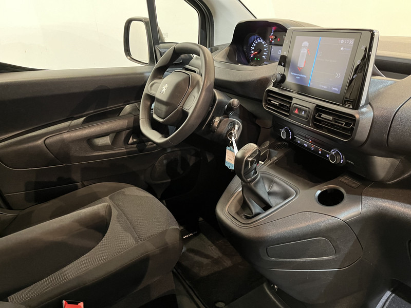 Peugeot Partner 1.5 BlueHDI Premium L1 / Euro 6 / / Airco / Cruise Control / CarPlay / PDC / 68.000 KM !! / BPM VRIJ !! - Small van: picture 3 Peugeot Partner 1.5 BlueHDI Premium L1 / Euro 6 / / Airco / Cruise Control / CarPlay / PDC / 68.000 KM !! / BPM VRIJ !! - Small van: picture 3