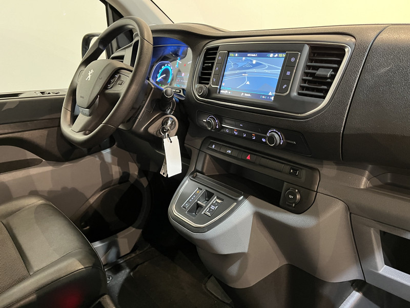 Peugeot e-Expert L2 Premium 75 kWh Servicebus / Van den Born Inrichting / 100% Elektrisch / Airco / Camera / Cruise Control / Navigatie / CarPlay / 12.400 KM !! - Small van, Electric van: picture 3 Peugeot e-Expert L2 Premium 75 kWh Servicebus / Van den Born Inrichting / 100% Elektrisch / Airco / Camera / Cruise Control / Navigatie / CarPlay / 12.400 KM !! - Small van, Electric van: picture 3