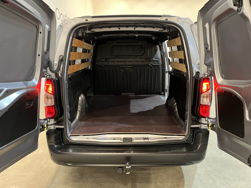 Toyota PROACE CITY 1.5 D-4D Live Long 130 PK / Euro 6 / Airco / Cruise Control / PDC / CarPlay / Navigatie / Trekhaak / - Small van: picture 5 Toyota PROACE CITY 1.5 D-4D Live Long 130 PK / Euro 6 / Airco / Cruise Control / PDC / CarPlay / Navigatie / Trekhaak / - Small van: picture 5