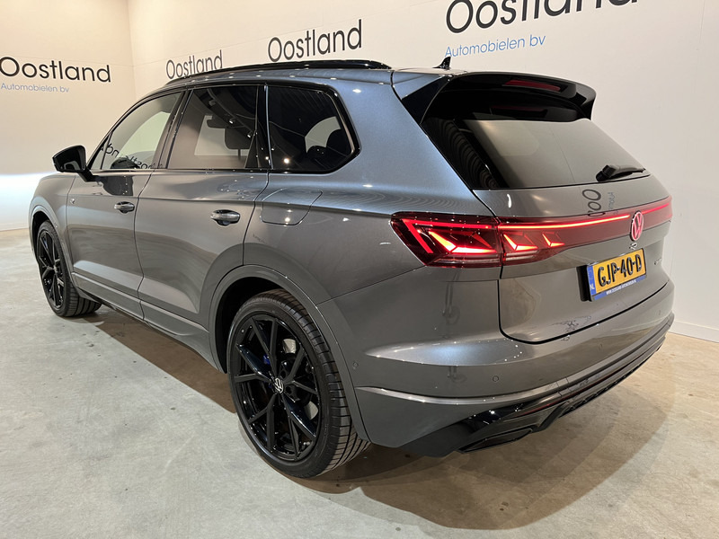 Volkswagen Touareg R 3.0 TSi 462 PK eHybrid 4MOTION Full Options / Luchtvering / IQ Matrix / 360 Camera / Panoramadak / Head-Up / Leder / Stoelventilatie / Stoelverwarming - SUV: picture 4 Volkswagen Touareg R 3.0 TSi 462 PK eHybrid 4MOTION Full Options / Luchtvering / IQ Matrix / 360 Camera / Panoramadak / Head-Up / Leder / Stoelventilatie / Stoelverwarming - SUV: picture 4