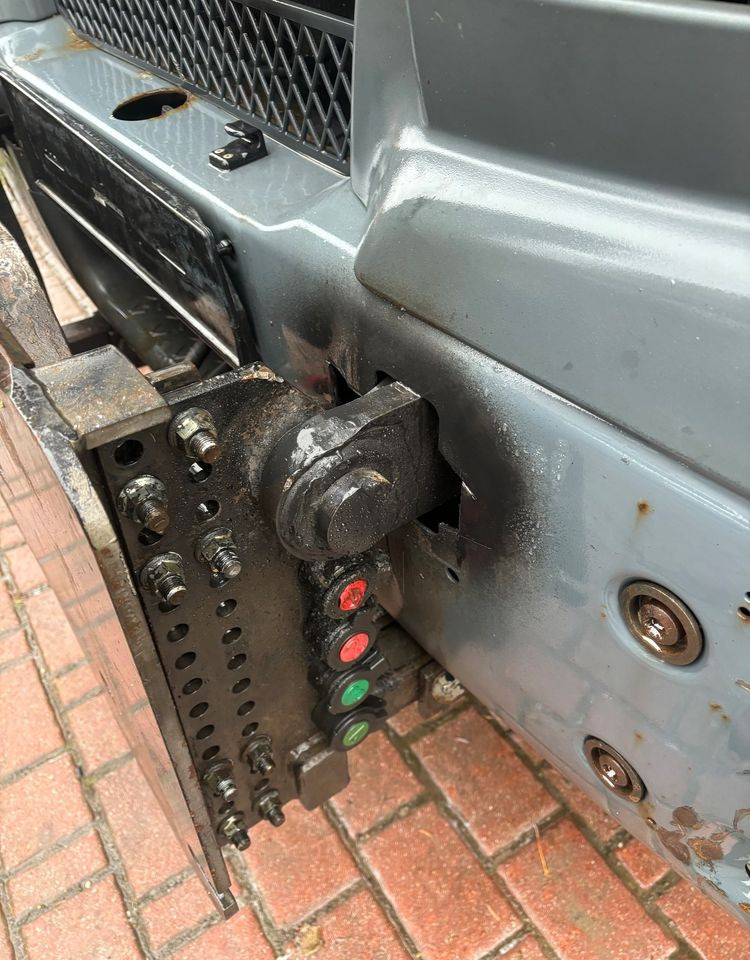 MAN TGM 26.290 6X4 SCHMIDT STARTOS II PIASKARKA PŁUG leasing MAN TGM 26.290 6X4 SCHMIDT STARTOS II PIASKARKA PŁUG: picture 10 MAN TGM 26.290 6X4 SCHMIDT STARTOS II PIASKARKA PŁUG leasing MAN TGM 26.290 6X4 SCHMIDT STARTOS II PIASKARKA PŁUG: picture 10