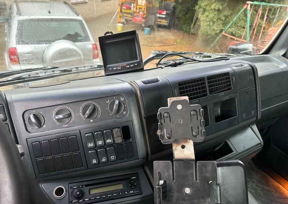 MAN TGM 26.290 6X4 SCHMIDT STARTOS II PIASKARKA PŁUG leasing MAN TGM 26.290 6X4 SCHMIDT STARTOS II PIASKARKA PŁUG: picture 13 MAN TGM 26.290 6X4 SCHMIDT STARTOS II PIASKARKA PŁUG leasing MAN TGM 26.290 6X4 SCHMIDT STARTOS II PIASKARKA PŁUG: picture 13