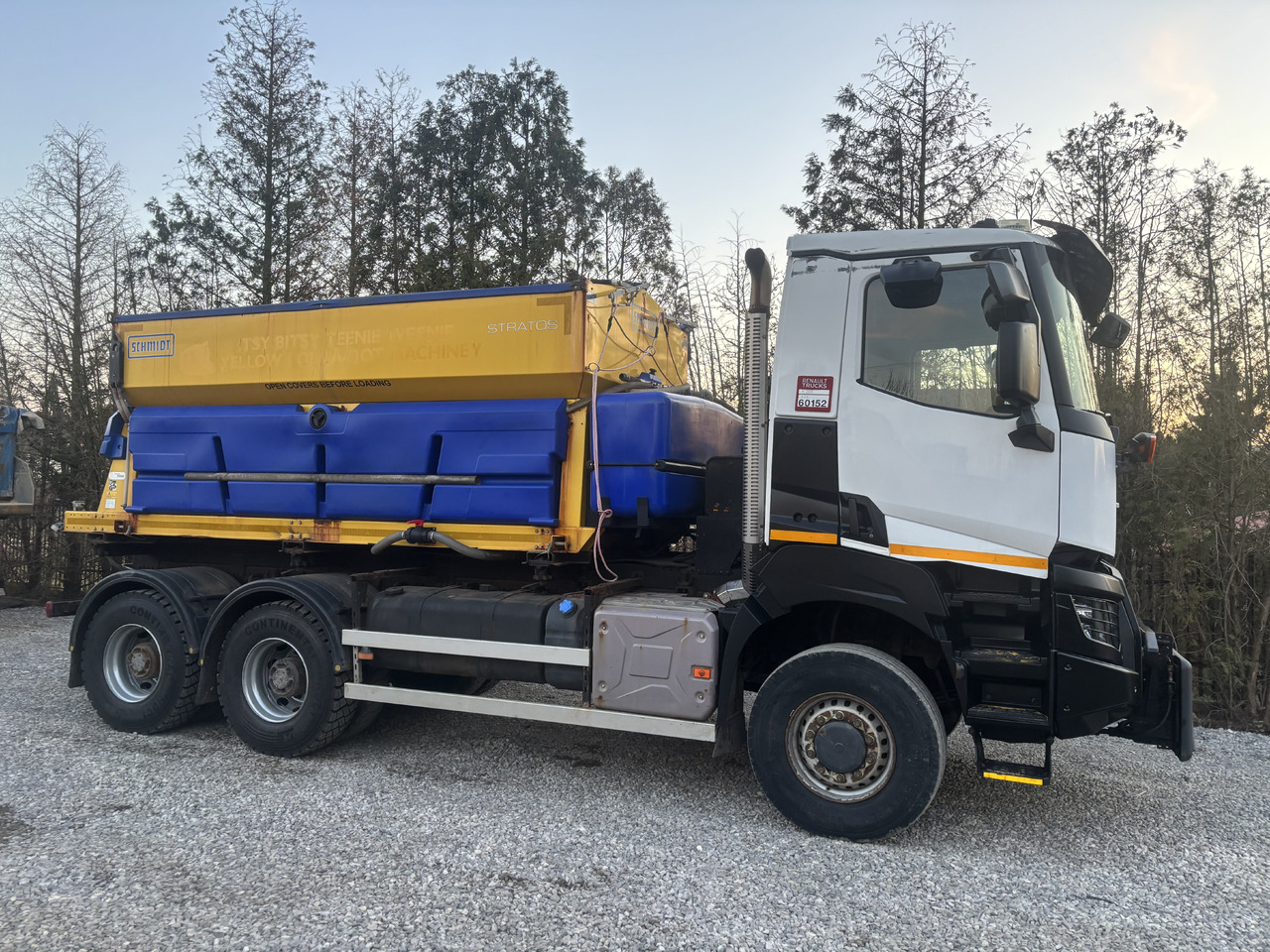 RENAULT K380 6x6 K380 6x6 SCHMIDT STRATOS III GRITTER/SPREADER PLOUGH - Snow removal vehicle: picture 4 RENAULT K380 6x6 K380 6x6 SCHMIDT STRATOS III GRITTER/SPREADER PLOUGH - Snow removal vehicle: picture 4