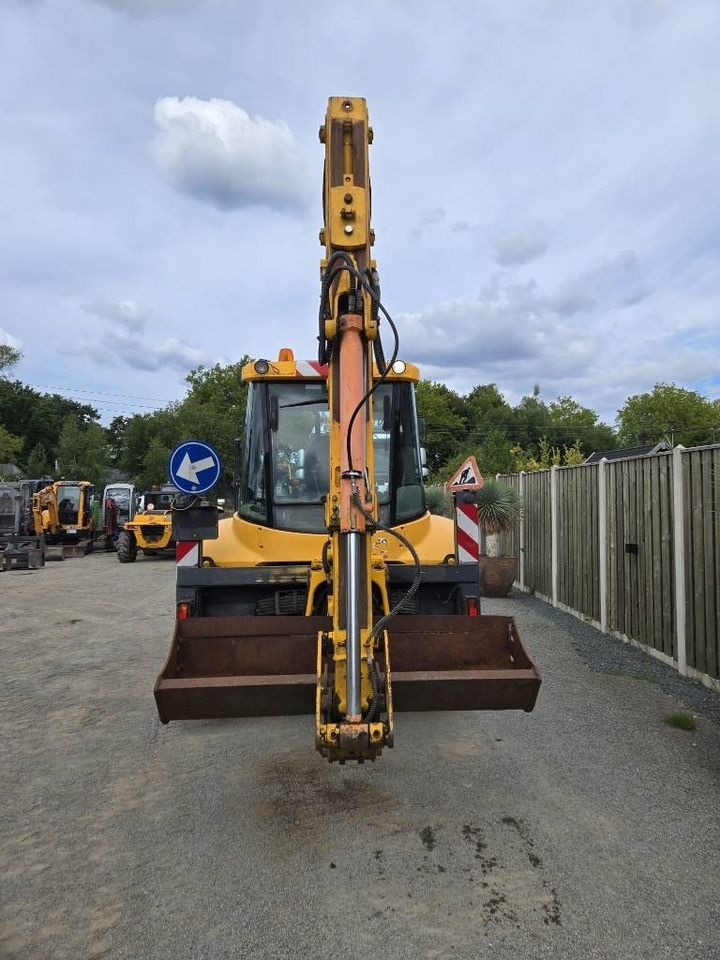 Fermec 860 - Backhoe loader: picture 3 Fermec 860 - Backhoe loader: picture 3