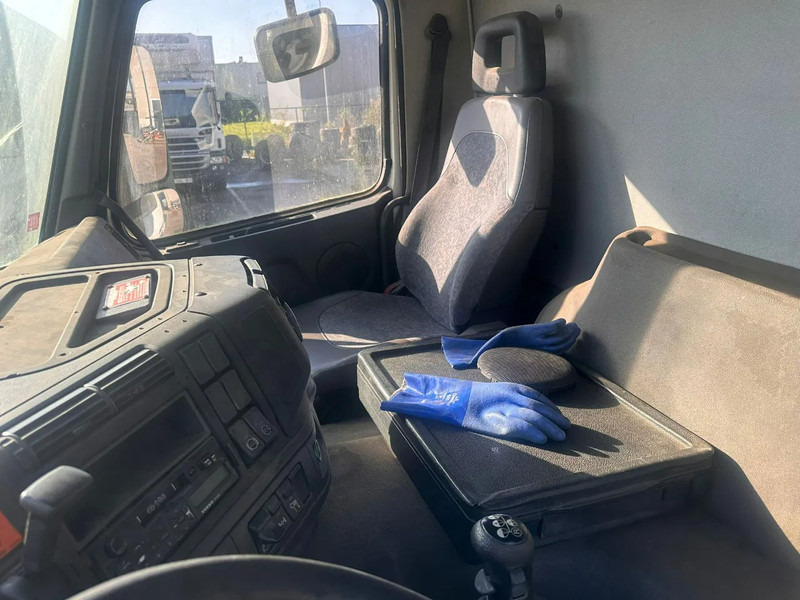 Volvo FM 12.380 - Tractor unit: picture 4 Volvo FM 12.380 - Tractor unit: picture 4