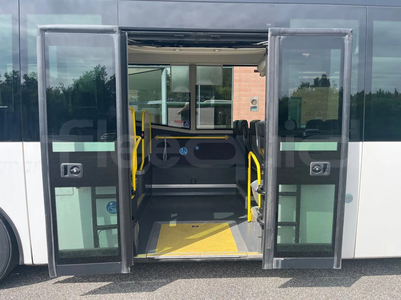 City bus Iveco Crossway: picture 14