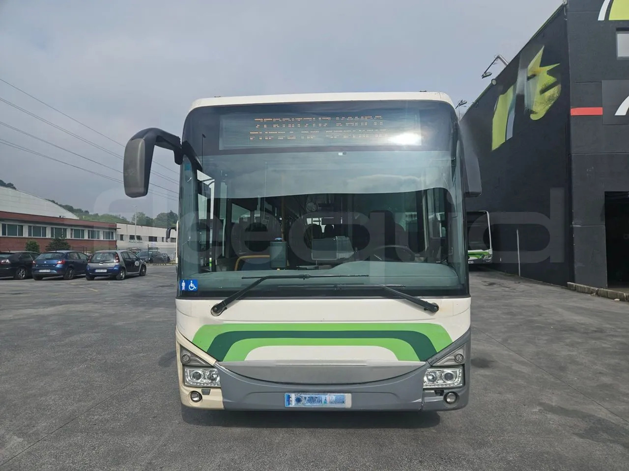 Iveco Crossway Low Entry - City bus: picture 2 Iveco Crossway Low Entry - City bus: picture 2