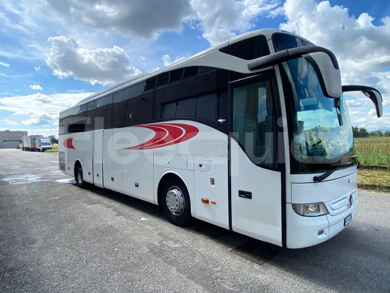 Mercedes-Benz Tourismo - Coach: picture 4 Mercedes-Benz Tourismo - Coach: picture 4