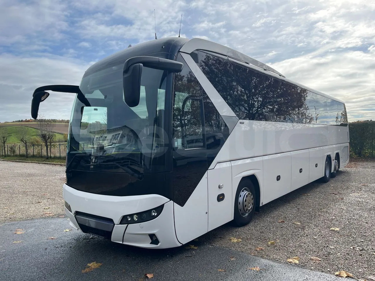 Neoplan Tourliner L - Coach: picture 4 Neoplan Tourliner L - Coach: picture 4