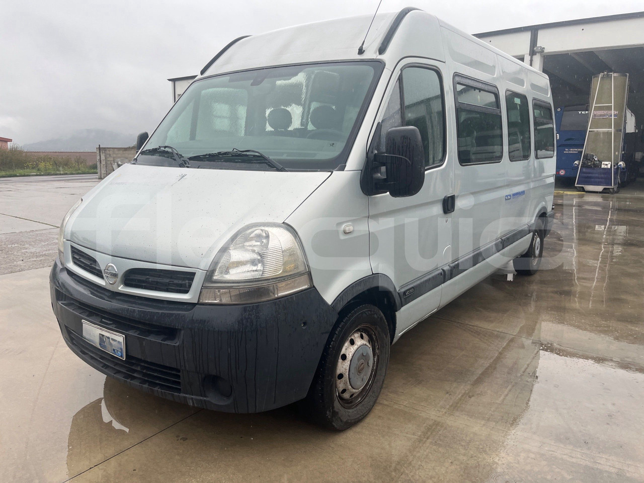 Nissan Interstar - Minibus, Passenger van: picture 3 Nissan Interstar - Minibus, Passenger van: picture 3