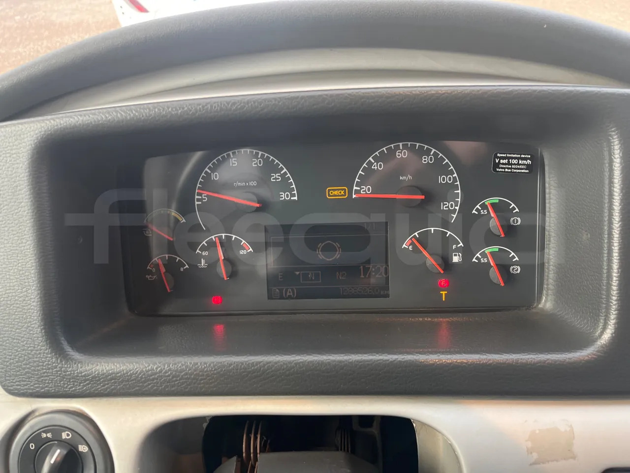 Volvo B13R - Coach: picture 3 Volvo B13R - Coach: picture 3