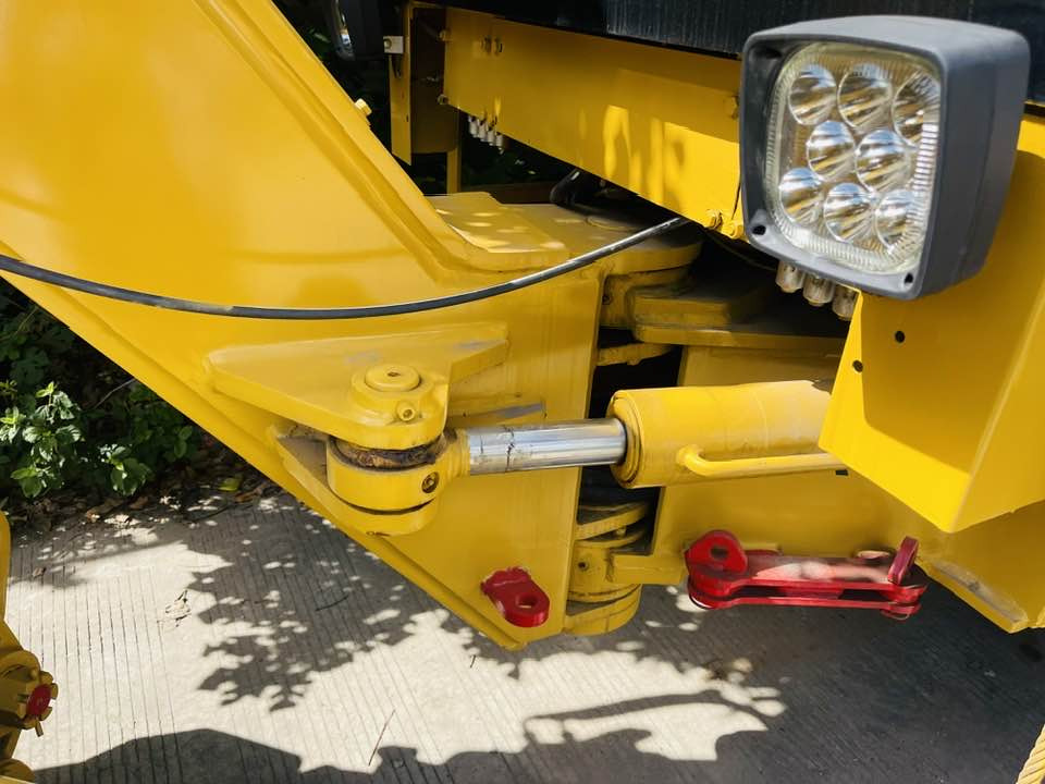Caterpillar CAT 140H - Grader: picture 4 Caterpillar CAT 140H - Grader: picture 4