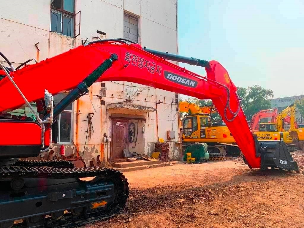Doosan DX 340 LCA - Crawler excavator: picture 2 Doosan DX 340 LCA - Crawler excavator: picture 2