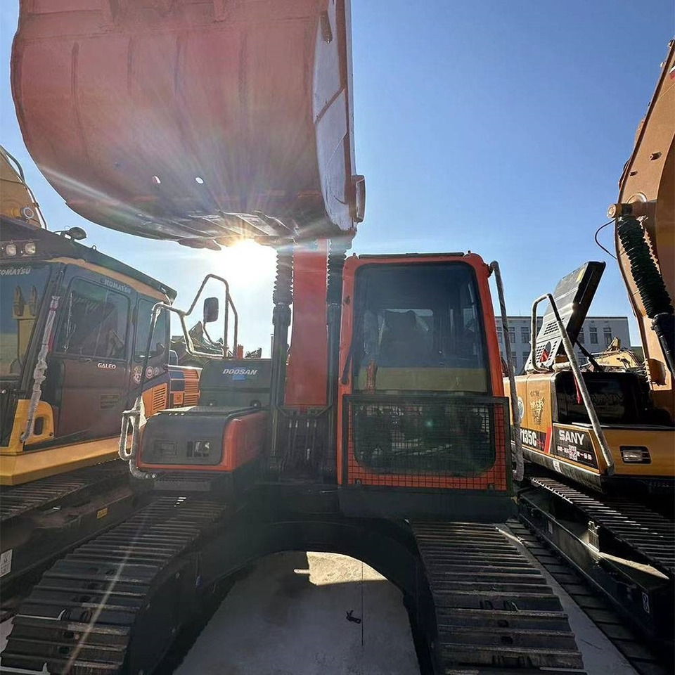 Doosan DX150LC-9C - Crawler excavator: picture 3 Doosan DX150LC-9C - Crawler excavator: picture 3