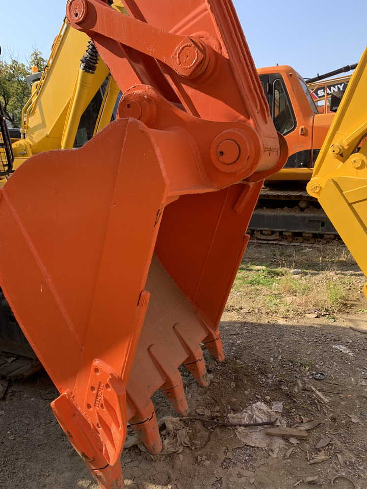 HITACHI ZAXIS240 - Wheel excavator: picture 4 HITACHI ZAXIS240 - Wheel excavator: picture 4
