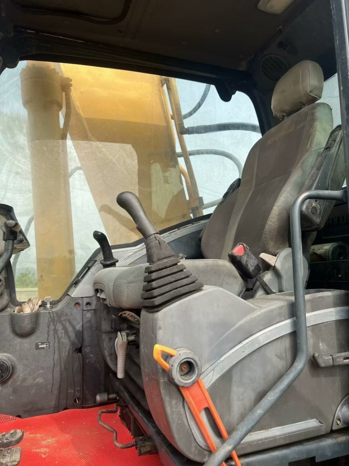 Crawler excavator Hyundai R220-9S: picture 11