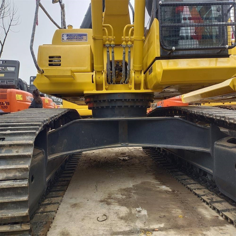 Komatsu PC 220 - Crawler excavator: picture 5 Komatsu PC 220 - Crawler excavator: picture 5