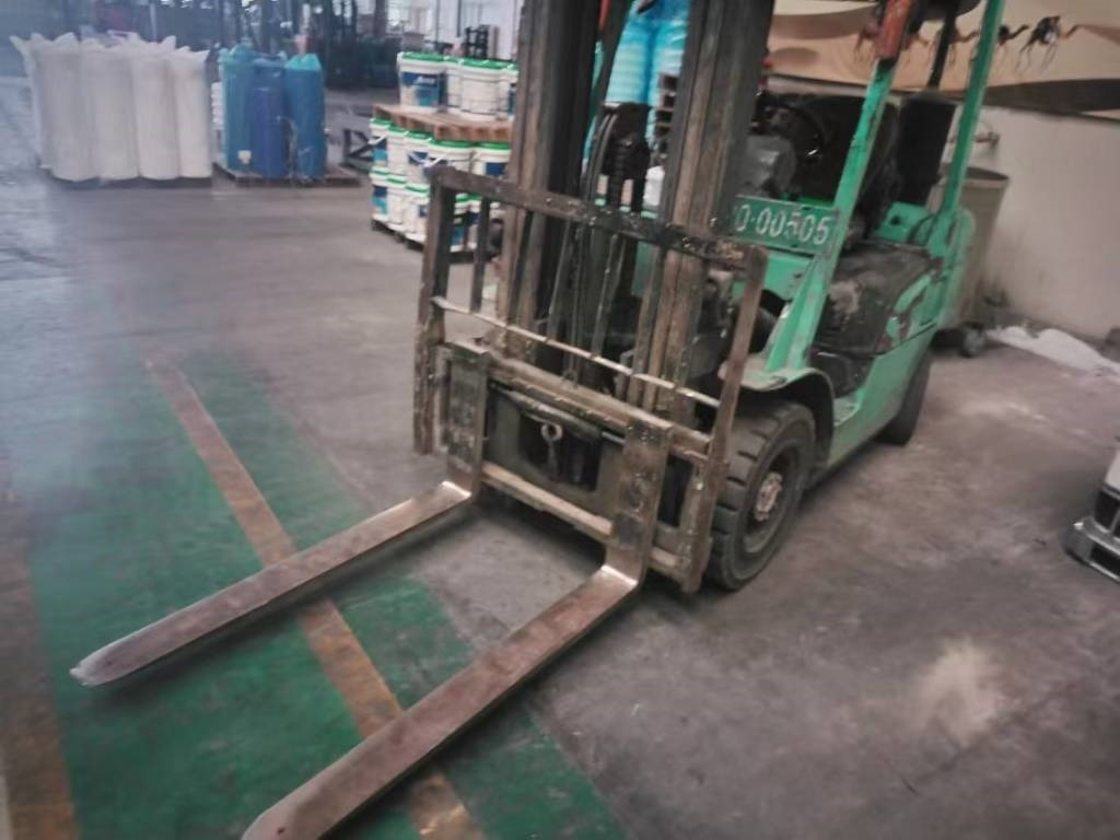Mitsubishi FD 25 - Diesel forklift: picture 3 Mitsubishi FD 25 - Diesel forklift: picture 3