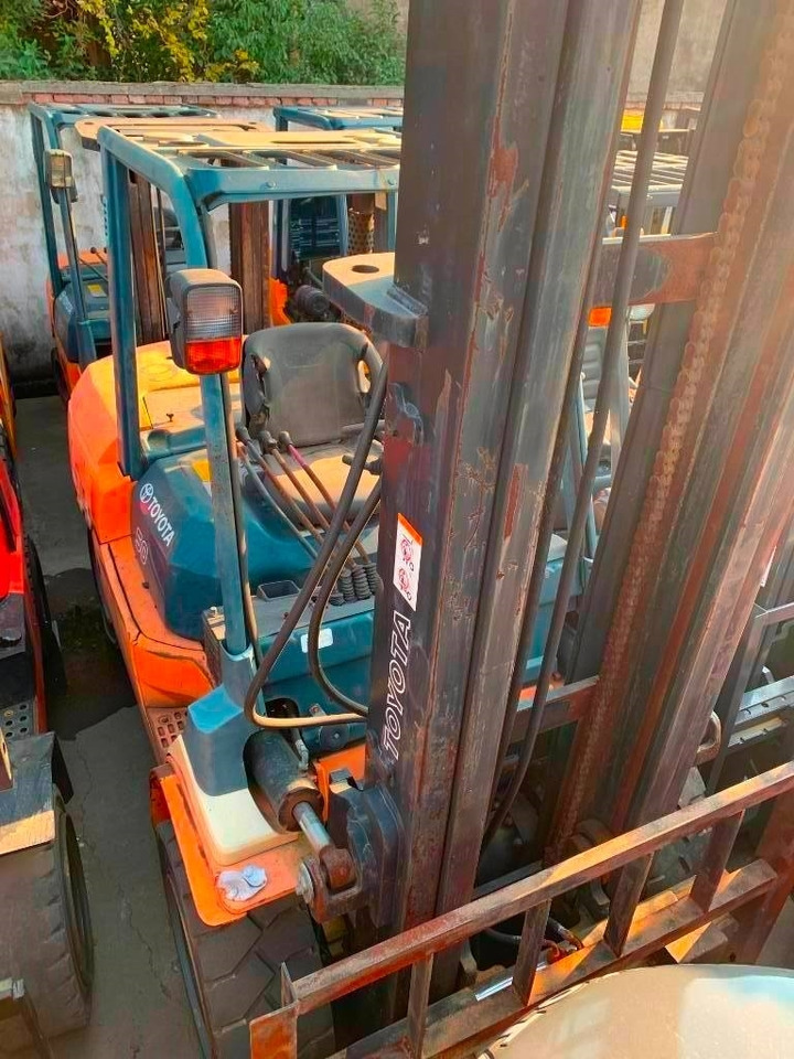 Toyota 7 FDA 50 - Diesel forklift: picture 2 Toyota 7 FDA 50 - Diesel forklift: picture 2