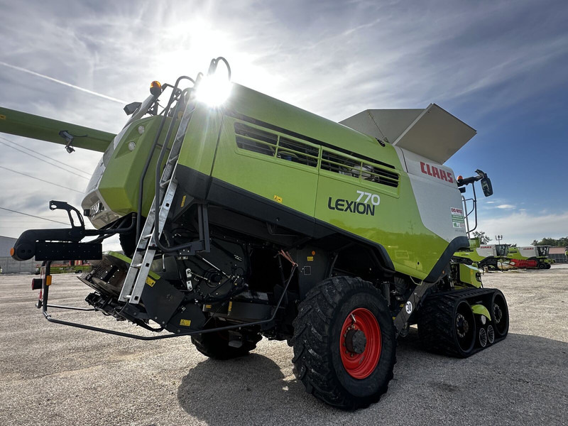 Claas Lexion 770 TT 4X4 CEMOS - Combine harvester: picture 4 Claas Lexion 770 TT 4X4 CEMOS - Combine harvester: picture 4