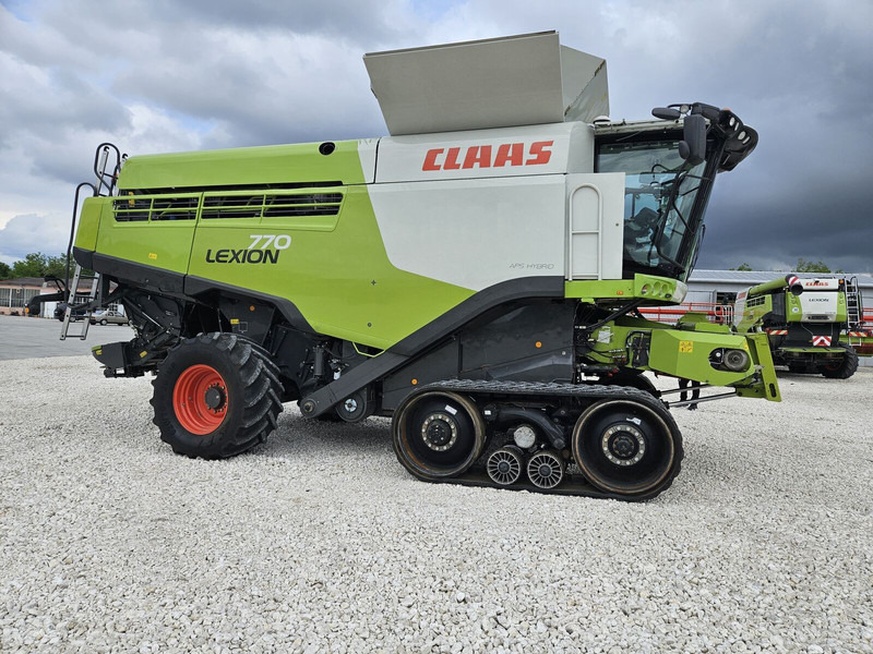Claas Lexion 770 TT - Combine harvester: picture 1 Claas Lexion 770 TT - Combine harvester: picture 1
