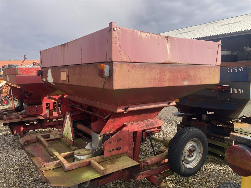 Bredal B2 LIFTOPHÆNGT - Fertilizer spreader: picture 1 Bredal B2 LIFTOPHÆNGT - Fertilizer spreader: picture 1