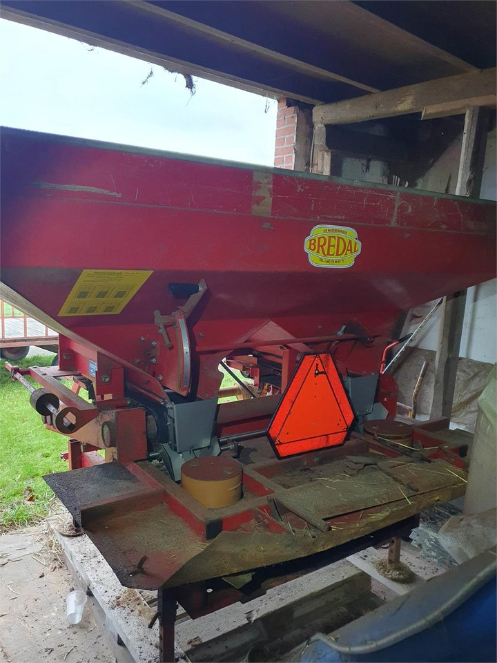 Bredal B2 LIFTOPHÆNGT - Fertilizer spreader: picture 1 Bredal B2 LIFTOPHÆNGT - Fertilizer spreader: picture 1
