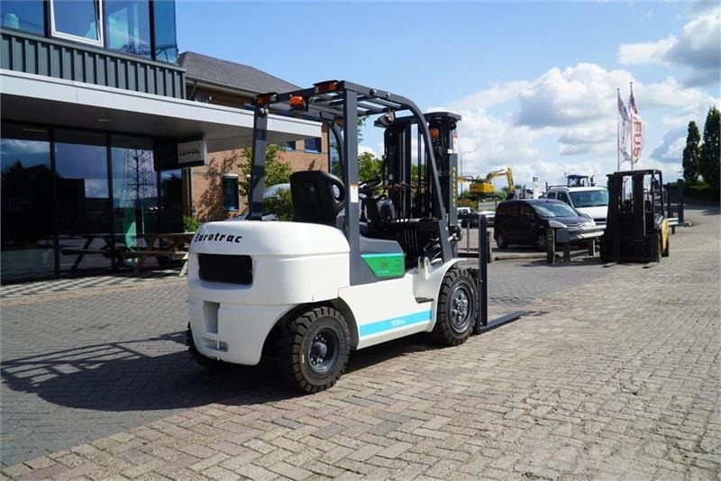 Eurotrac - Electric forklift: picture 3 Eurotrac - Electric forklift: picture 3