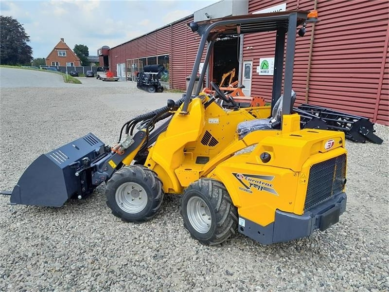 Eurotrac W11 Teleskob - Compact loader: picture 3 Eurotrac W11 Teleskob - Compact loader: picture 3