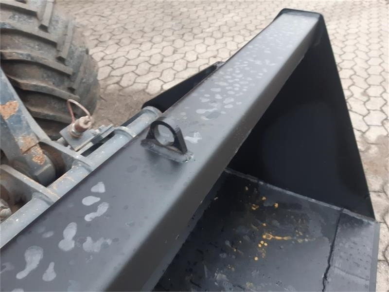 Eurotrac skovl - Loader bucket: picture 3 Eurotrac skovl - Loader bucket: picture 3