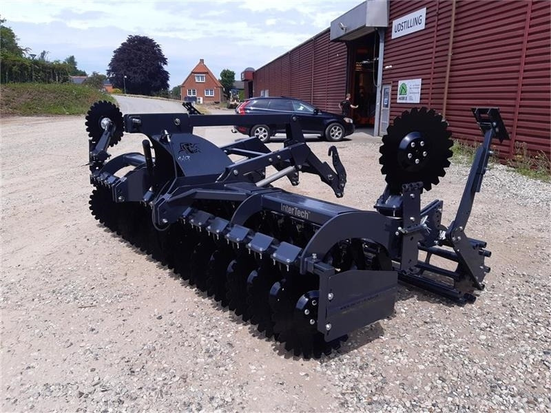 Inter-Tech Diskharve 4 meter J-Maskiner 4 meter med hydraulis - Disc harrow: picture 1 Inter-Tech Diskharve 4 meter J-Maskiner 4 meter med hydraulis - Disc harrow: picture 1