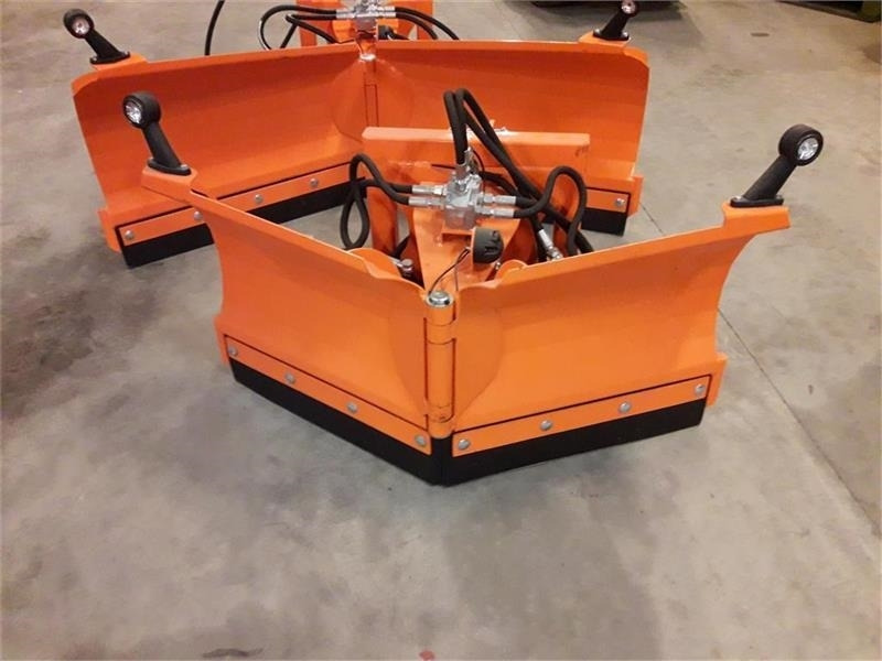 Sigma Pro G101 - Snow plough for Agricultural machinery: picture 2 Sigma Pro G101 - Snow plough for Agricultural machinery: picture 2