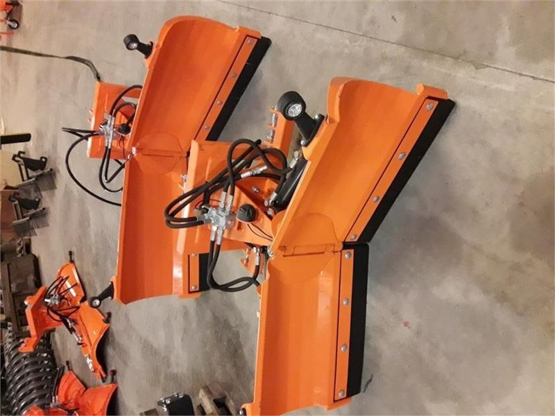 Sigma Pro G101 - Snow plough for Agricultural machinery: picture 3 Sigma Pro G101 - Snow plough for Agricultural machinery: picture 3