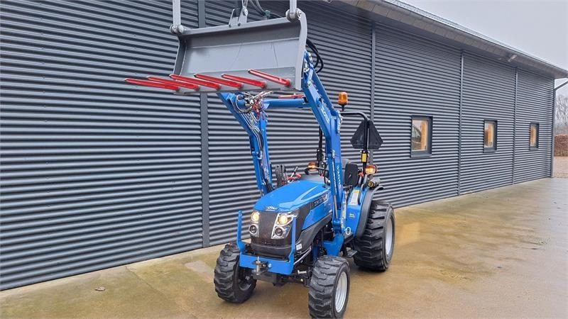 Solis 26 6+2 gear maskine - Farm tractor: picture 3 Solis 26 6+2 gear maskine - Farm tractor: picture 3