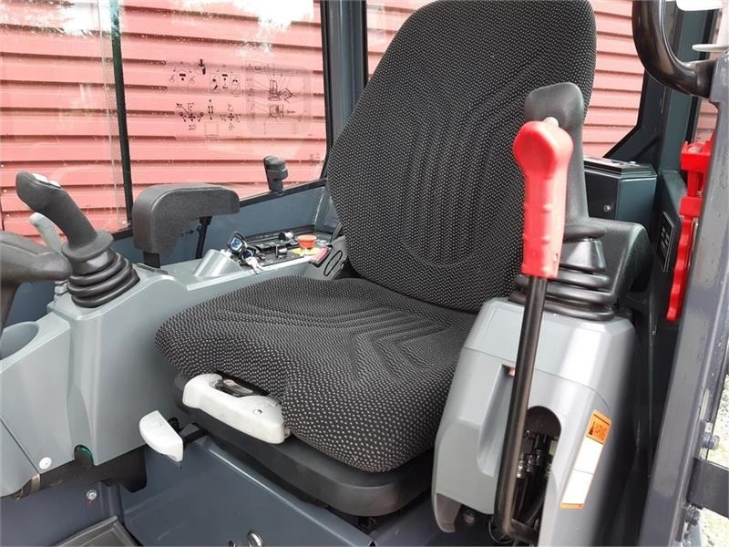 Mini excavator XCMG xcmg xe27e: picture 17