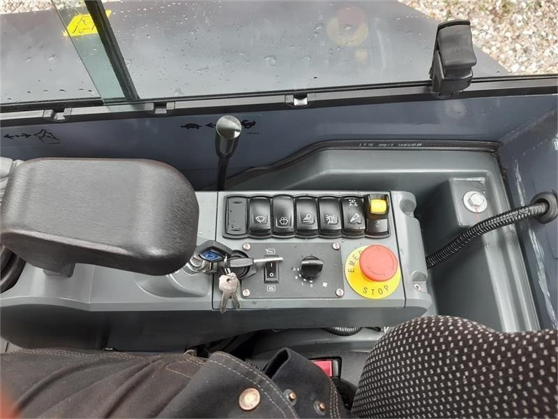 Mini excavator XCMG xcmg xe27e: picture 14