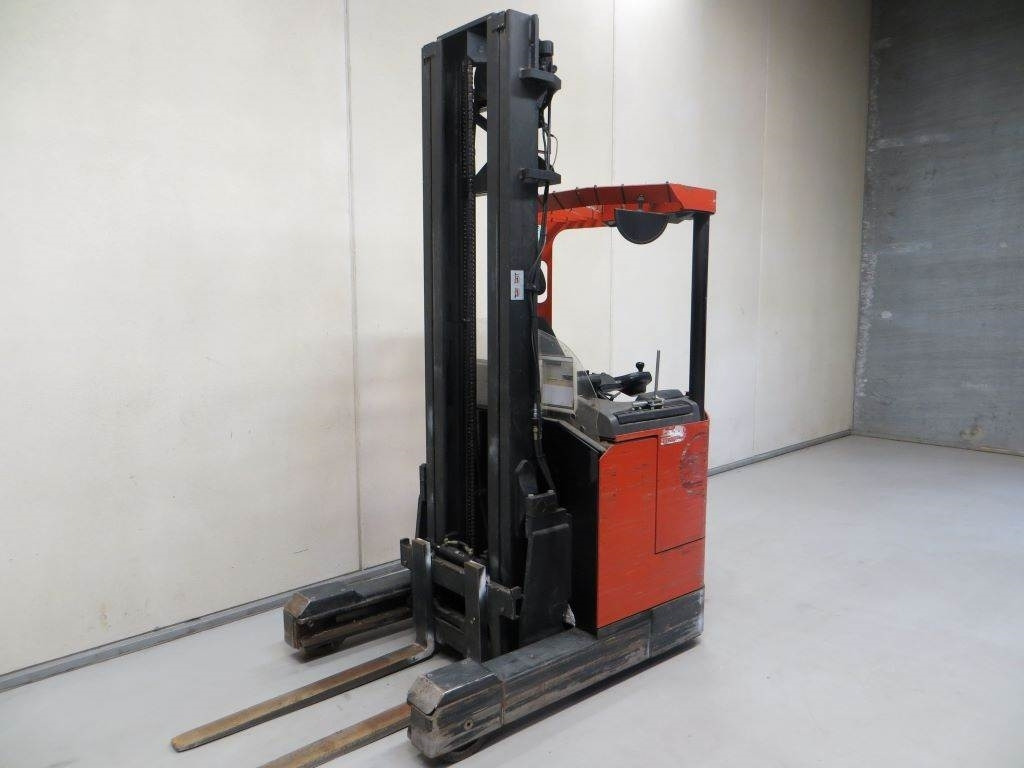 BT RR E2 - Reach truck: picture 3 BT RR E2 - Reach truck: picture 3