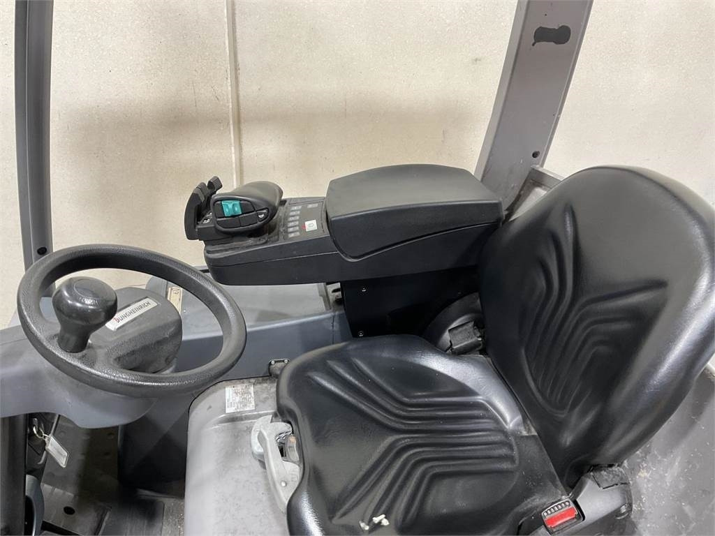 Jungheinrich EFG 215 - Electric forklift: picture 5 Jungheinrich EFG 215 - Electric forklift: picture 5