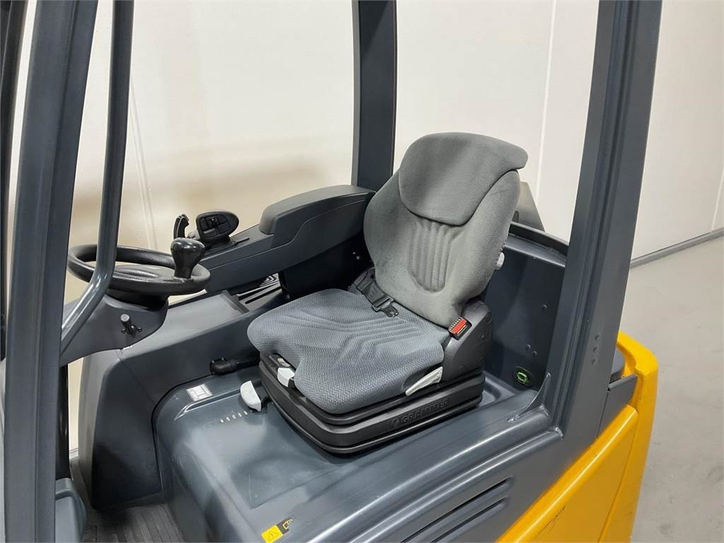 Jungheinrich EFG 220 ZVG - Electric forklift: picture 5 Jungheinrich EFG 220 ZVG - Electric forklift: picture 5